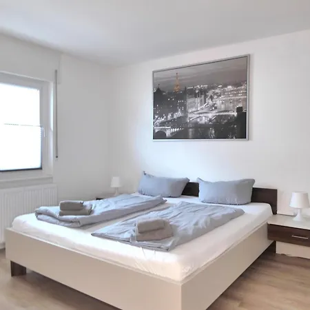 Paris 6 Pers Wifi In Near Lift Apartman *